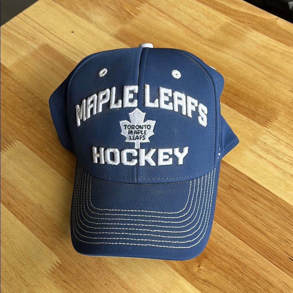 Blue Maple Leafs Hockey Cap S/M